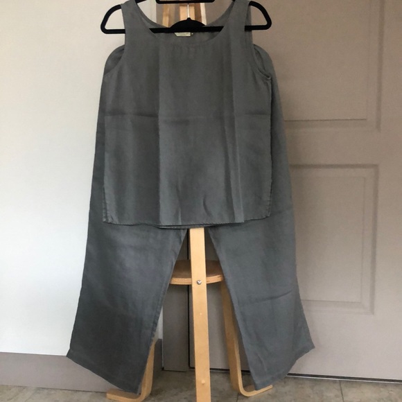 2 Piece Linen Set - Picture 1 of 17